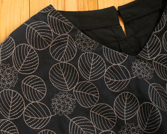 【型紙・生地キット】刺繍生地の組み合わせ♪ふわりオーバーブラウス(ワンサイズ/Lサイズ)