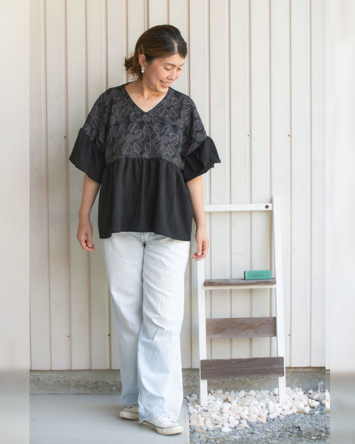 【型紙・生地キット】刺繍生地の組み合わせ♪ふわりオーバーブラウス(ワンサイズ/Lサイズ)