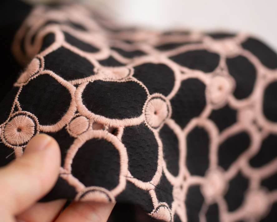 【型紙・生地キット】レースのフレア袖Tシャツキット（Lサイズ/ゆったりLサイズ）