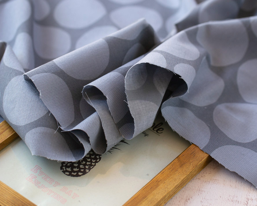 【布帛】大きなゆるドットのシャツコーデュロイ(ヒヤシンスブルー)