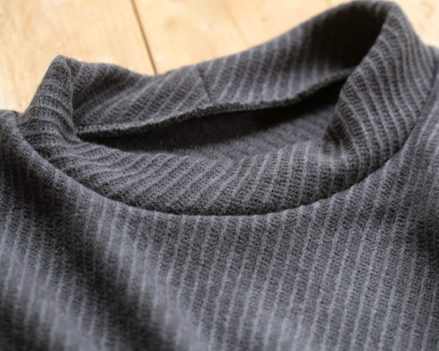 【型紙・生地キット】ななめ畔ニットで作るふわっとゆるりベストのキット（ゆったりL～LL）