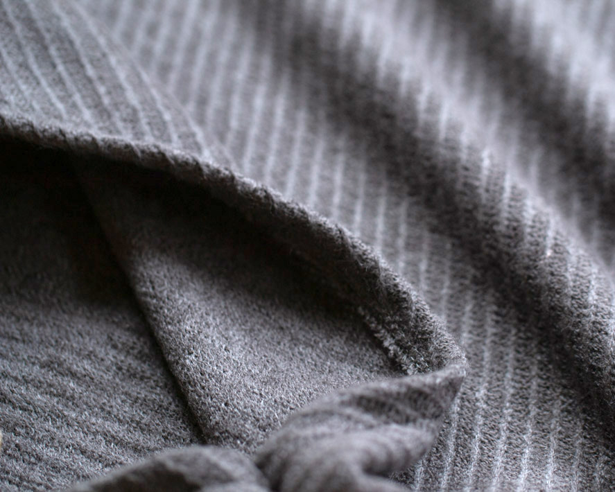 【型紙・生地キット】ななめ畔ニットで作るふわっとゆるりベストのキット（ゆったりL～LL）