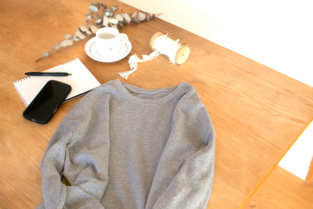 【型紙・生地キット】リラックスポンチニットで作る裾カーブワイドTシャツ（Lサイズ）