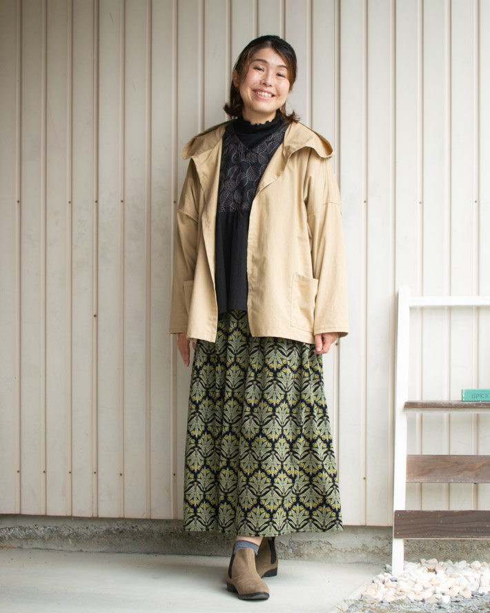 【布帛】アンティークフラワー　コーデュロイ（3色）オーダーカット