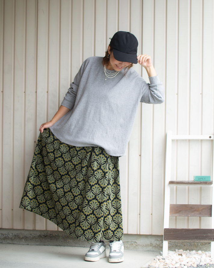 【型紙・生地キット】リラックスポンチニットで作る裾カーブワイドTシャツ（Lサイズ）