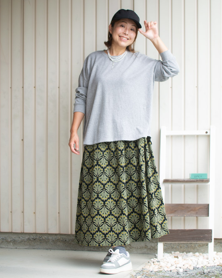 【布帛】アンティークフラワー　コーデュロイ（3色）オーダーカット