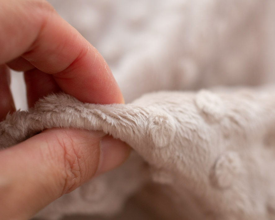 【ファー】ぷちぷちドット柄ベロアファー(2色)オーダーカット