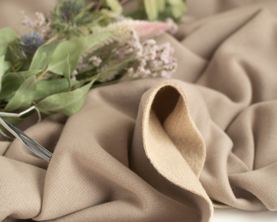 【ニット】ふわふわ裏起毛ニット（カフェオレグレー）