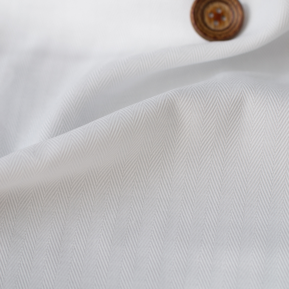 【布帛】消臭・防臭加工ブロードぐらいの厚み/綿ポリ・ヘリンボーン柄（オフホワイト）オーダーカット