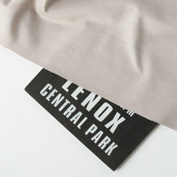 【ニット】なめらかストレッチ・ツイル調ニット（ベージュ）