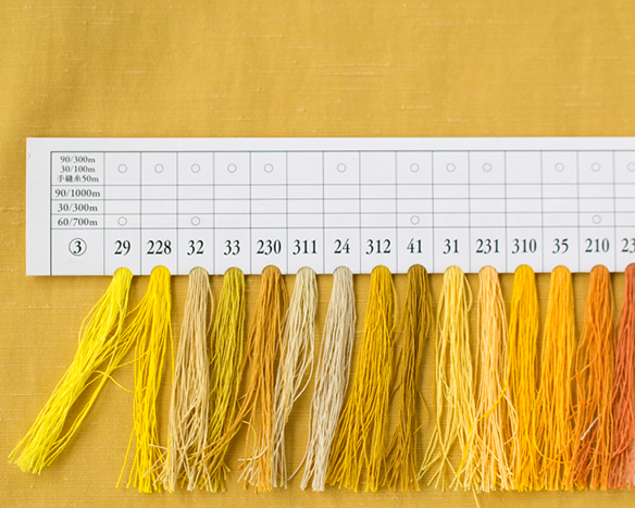 【布帛】アセテート混・スラブクロス（マスタード）オーダーカット