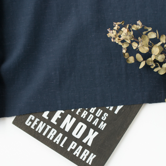 【布帛】アセテート混・スラブクロス（ネイビー）オーダーカット