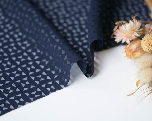 【型紙・生地キット】きれいめシルケットポンチニットと布帛袖のフレア袖Tシャツキット