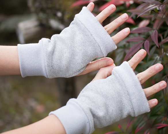 【ニット】着る毛布ボンバーヒートツイード・ヘリンボーン柄（グレー/ベージュ）オーダーカット